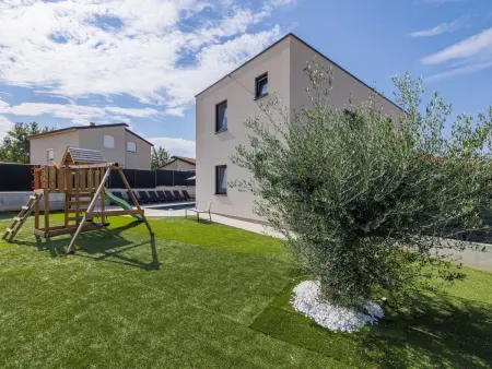 Villa Veronica, piscine chauffée privée près de Poreč : photo 36