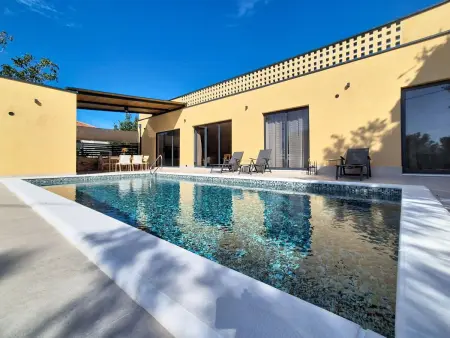Maison avec piscine chauffée privée à Kaštel Kambelovac, 3 chambres : photo 34