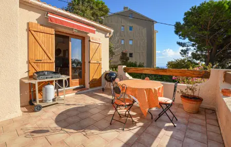 Maison perchée avec vue mer et jardin privé à Bastia : photo 9