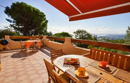 Maison perchée avec vue mer et jardin privé à Bastia : photo 15
