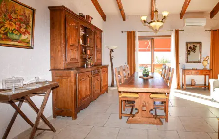 Maison perchée avec vue mer et jardin privé à Bastia : photo 18