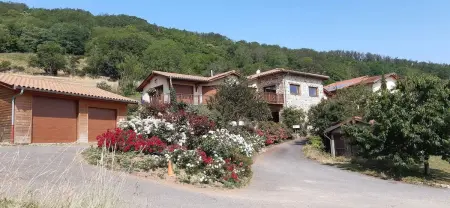Gîte indépendant Saint-Romain-de-Popey 30 m², terrasse : photo 7