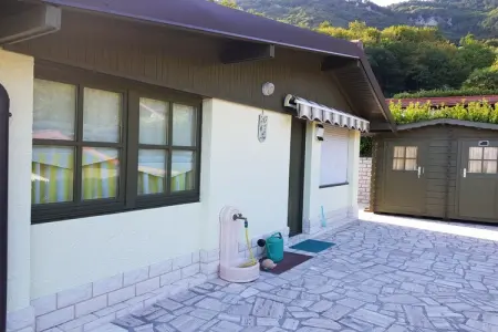536421, Maison de vacances à Tignale avec piscine : photo 4