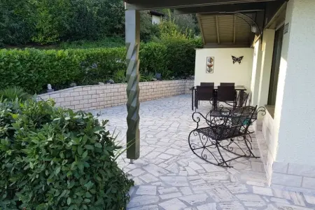 536421, Maison de vacances à Tignale avec piscine : photo 6