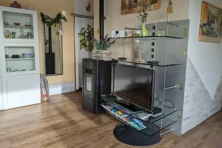 536421, Maison de vacances à Tignale avec piscine : photo 13