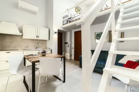 Loft lumineux en centre-ville, Toscolano Maderno, bord du lac de Garde : photo 3
