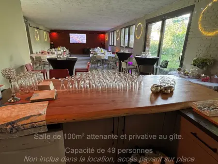 Appartement moderne et spacieux - 15 pers., Appartement 15 personnes à NIERGNIES : photo 5