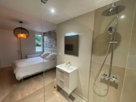 Appartement moderne et spacieux - 15 pers., Appartement 15 personnes à NIERGNIES : photo 9