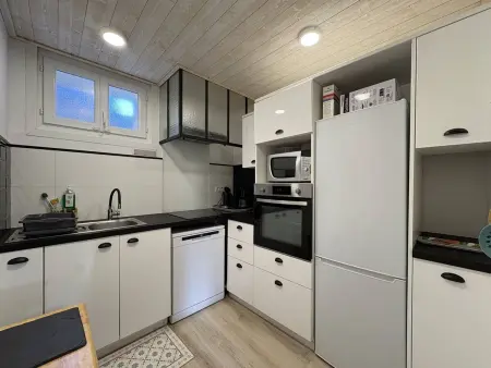 Appartement lumineux en rez-de-jardin, parking, Font-Romeu : photo 5
