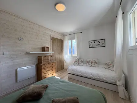 Appartement lumineux en rez-de-jardin, parking, Font-Romeu : photo 6