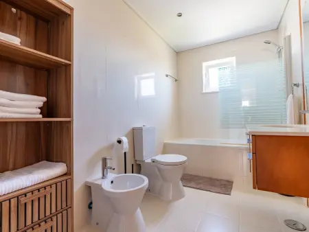 Villa avec piscine privée 4x8 m à Alcantarilha, 3 chambres : photo 11