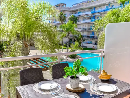 Appartement 3 pièces avec terrasse vue piscine à Roses : photo 1