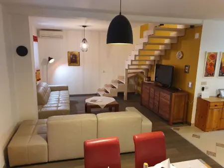 Maison avec piscine privée sur grand terrain à Buje, Istrie : photo 5