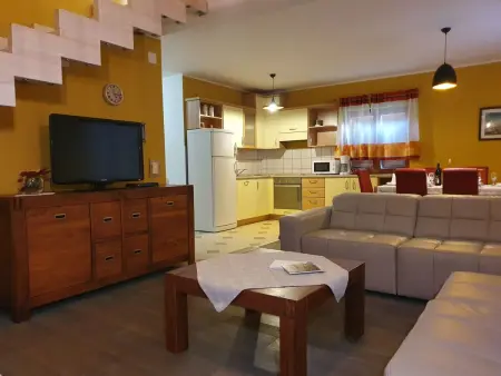 Maison avec piscine privée sur grand terrain à Buje, Istrie : photo 6