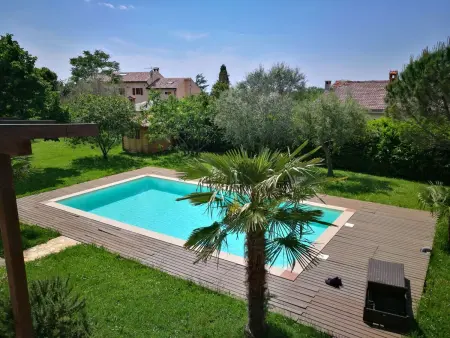 Maison avec piscine privée sur grand terrain à Buje, Istrie : photo 38
