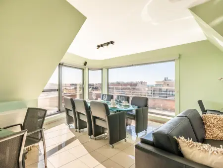 Penthouse avec terrasse sur le toit à 250 m de la mer, Koksijde : photo 1