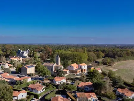 Le Bourg Est 14, Villa avec piscine chauffable, près du golf : photo 21