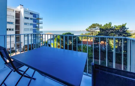Appartement vue mer avec balcon à Saint-Georges-de-Didonne : photo 1