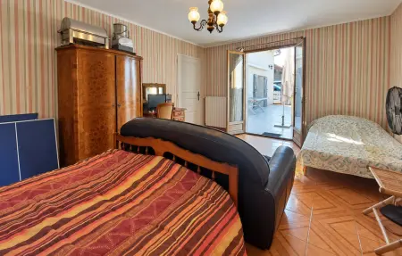 Charmante maison avec piscine, Maison 7 personnes à Saint Sorlin de Conac : photo 15