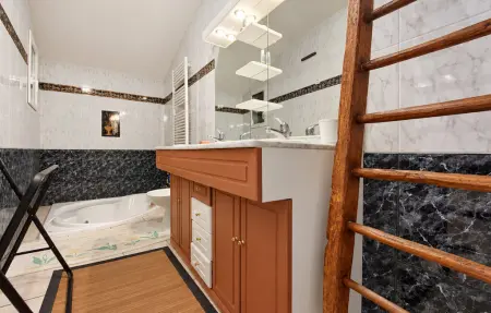 Charmante maison avec piscine, Maison 7 personnes à Saint Sorlin de Conac : photo 16