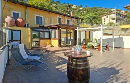 Villa Marta, Maison 7 personnes à Gioiosa Marea : photo 1