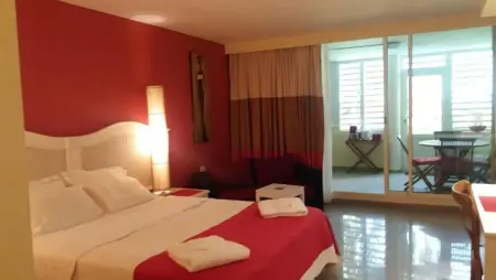 Studio 43 m² vue mer, terrasse privée, Le Gosier : photo 6