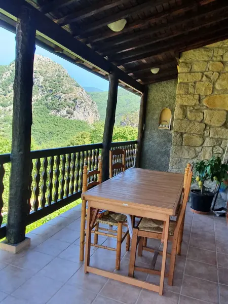 Maison de village à Lantosque, 2 chambres, jardin et vue montagne : photo 6