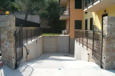 Maison avec piscine d'eau salée et vue sur le lac, Brenzone sul Garda : photo 4