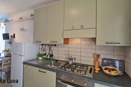 Maison de vacances à Lazise avec piscine et balcon sud, 3 pers. : photo 12