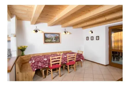 412090, Chalet avec piscine à Tremalzo (Tranquillité du Tennessee) : photo 9