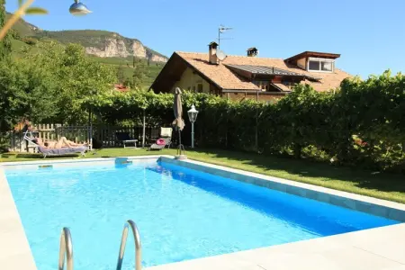 Maison de vacances avec piscine à Kurtatsch, au cœur des vignes : photo 2