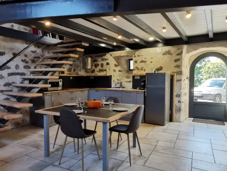 Gîte rénové en Haute-Loire près du Puy-en-Velay, Arsac-en-Velay : photo 3