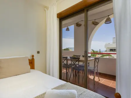 Appartement vue mer - 5 pers., Appartement 4 personnes à Porches : photo 9