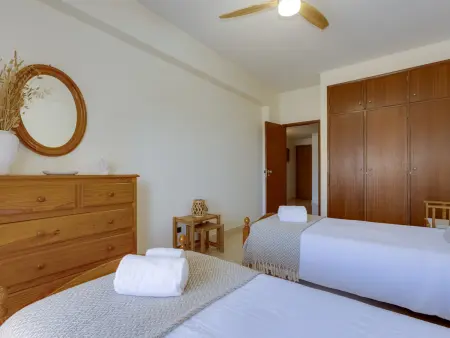 Appartement vue mer - 5 pers., Appartement 4 personnes à Porches : photo 10