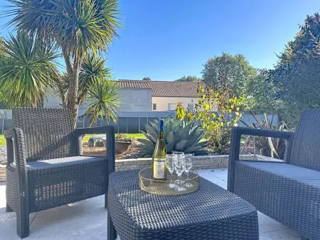 La Lilla, maison avec piscine chauffée à Chauvé, près de Pornic : photo 22