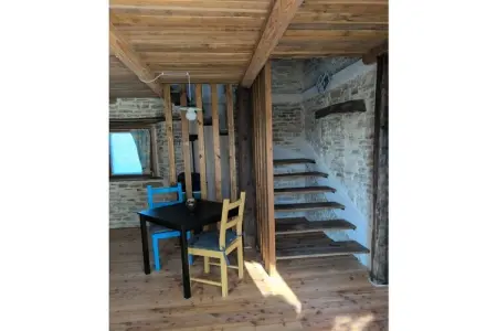 Maison de vacances en duplex à Cerretto Langhe, cheminée et jardin : photo 3