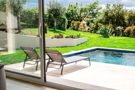 494252, Villa à Sainte-Maxime avec piscine : photo 1