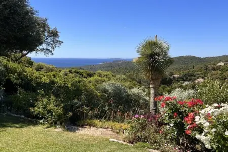 Villa 3 chambres avec piscine et vue mer à La Croix-Valmer : photo 2