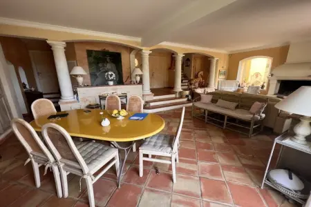 Villa 3 chambres avec piscine et vue mer à La Croix-Valmer : photo 9