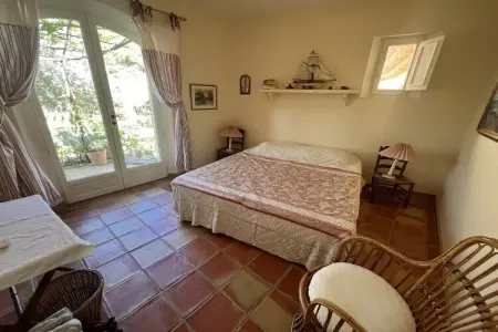 Villa 3 chambres avec piscine et vue mer à La Croix-Valmer : photo 11