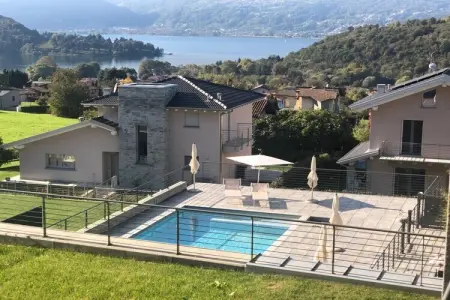 Casa Rosy : appartement vue lac de Côme à Colico, piscine : photo 2