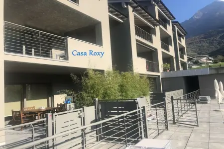 Casa Rosy : appartement vue lac de Côme à Colico, piscine : photo 10