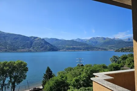 638744, Appartement de vacances à Dorio avec piscine : photo 1