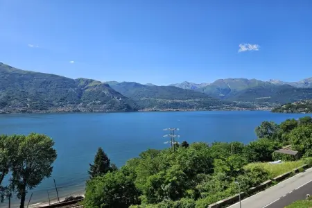 638744, Appartement de vacances à Dorio avec piscine : photo 25