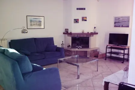 215177, Appartement de vacances à Dolcedo avec barbecue : photo 7