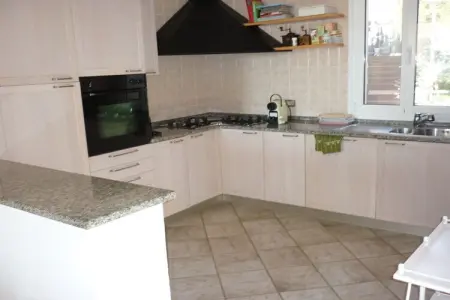 215177, Appartement de vacances à Dolcedo avec barbecue : photo 10