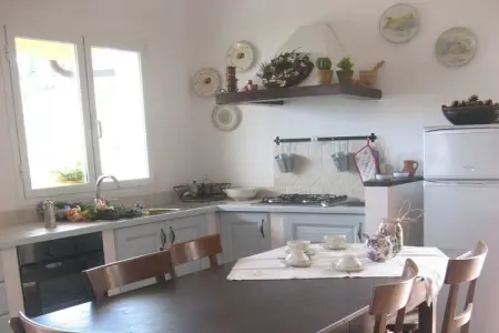 529326, Maison de vacances à Imperia avec piscine : photo 10