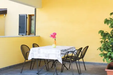 Maison à Cannobio, 2 chambres, terrasse couverte et barbecue : photo 9