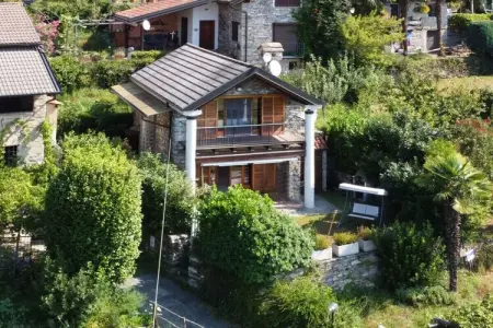 Maison avec jardin ensoleillé et terrasse à Trarego Viggiona : photo 1