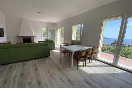 Maison avec vue sur le lac à Malcesine, 3 chambres, piscine : photo 4
